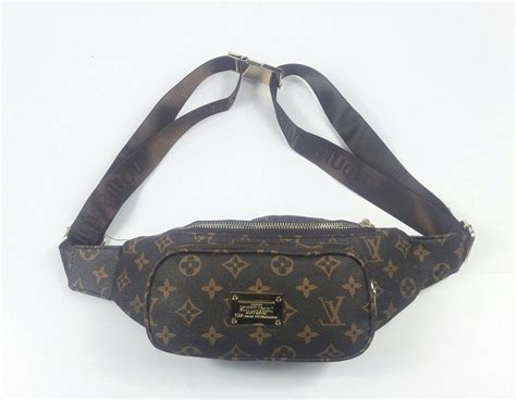 canguro louis vuitton hombre|bolsas de louis vuitton.